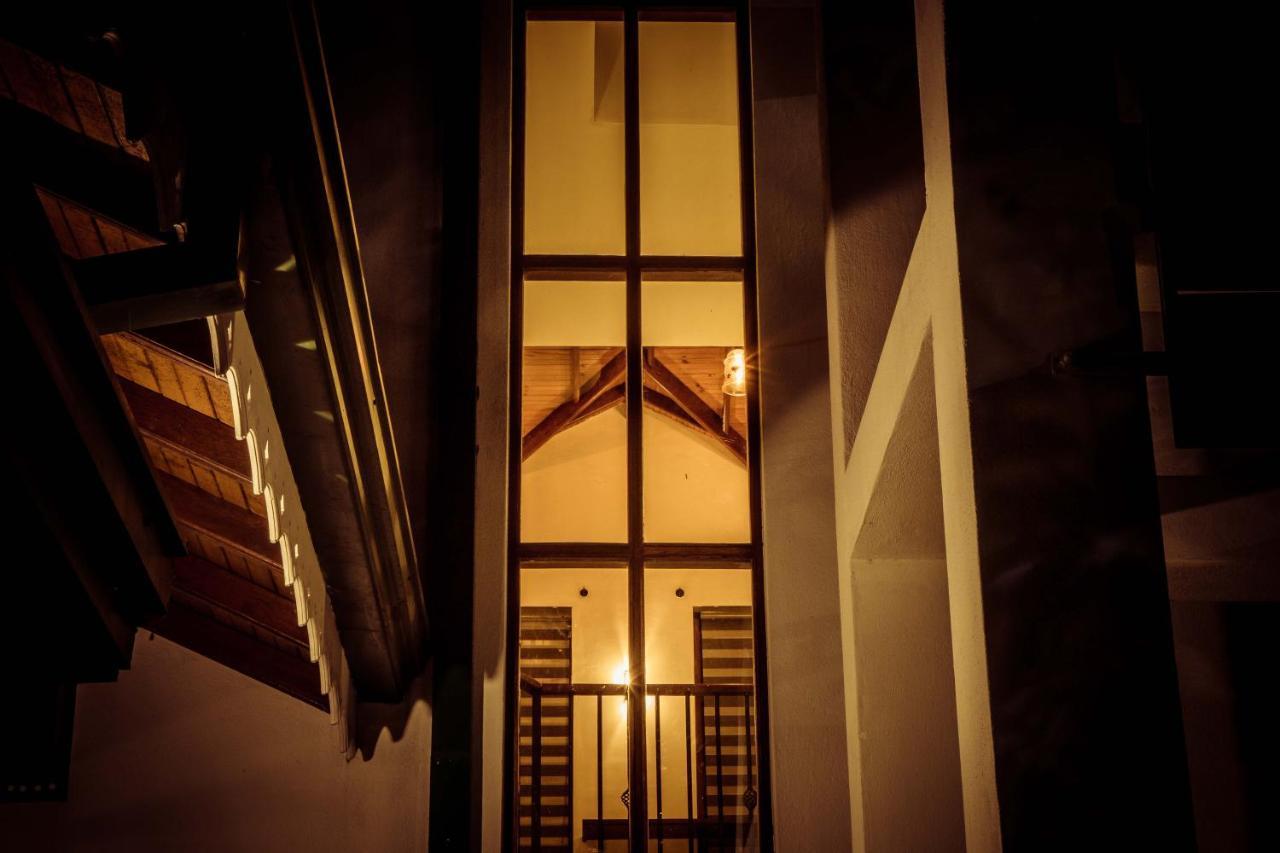 Villa 406 Seeduwa Buitenkant foto